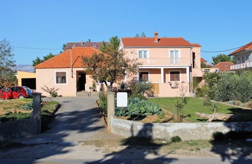 Privlaka Apartment | Two bedroom apartment with terrace Privlaka, Zadar (A-5849-c)