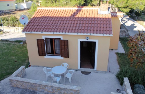 Privlaka Apartment | Two bedroom apartment with terrace Privlaka, Zadar (A-5849-c)