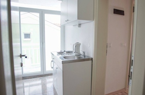 Promajna Apartment | Two bedroom apartment with balcony and sea view Promajna, Makarska (A-20786-a)