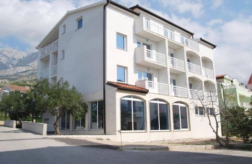 Promajna Apartment | Two bedroom apartment with balcony and sea view Promajna, Makarska (A-20786-b)