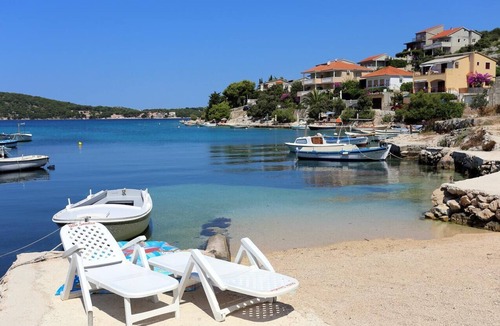Razanj Apartment | Two bedroom apartment near beach Ražanj, Rogoznica (A-2100-a)