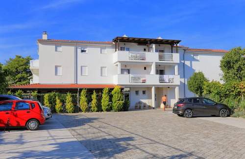 Rogoznica Apartment | Two bedroom apartment with terrace and sea view Rogoznica (A-4162-a)