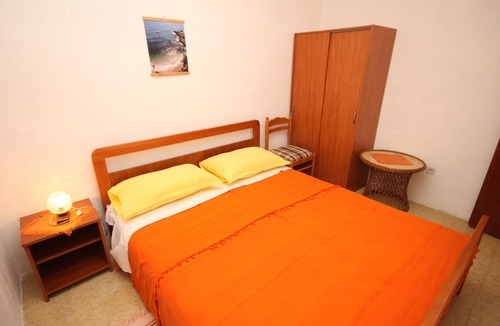 Razanj Apartment | Two bedroom apartment near beach Ražanj, Rogoznica (A-7517-b)