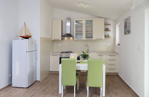 Razanj Apartment | Two bedroom apartment near beach Ražanj, Rogoznica (A-14357-b)