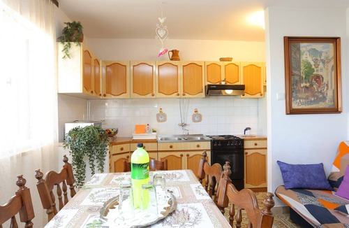 Supetar Apartment | Two bedroom apartment with terrace Supetar, Brač (A-21655-a)