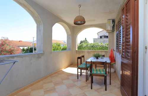 Supetar Apartment | Two bedroom apartment with terrace Supetar, Brač (A-21655-a)