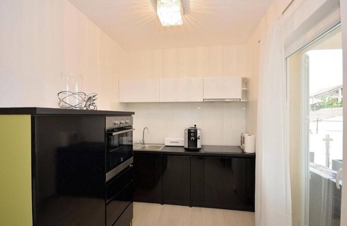 Tribunj Apartment | Two bedroom apartment with terrace Tribunj, Vodice (A-24222-a)