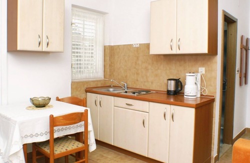 Novalja Apartment | Two bedroom apartment near beach Novalja, Pag (A-4052-a)