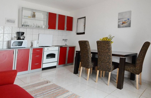 Pirovac Apartment | Two bedroom apartment near beach Pirovac, Šibenik (A-6447-a)
