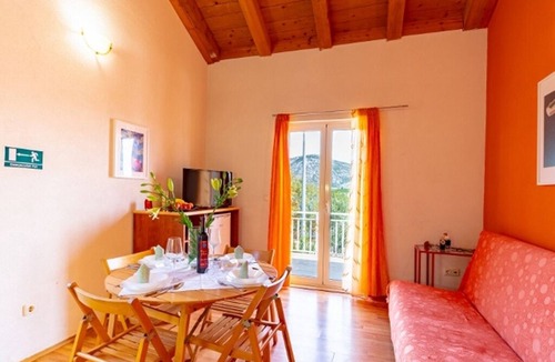 Kneza Apartment | Two bedroom apartment near beach Kneža, Korčula (A-9168-c)