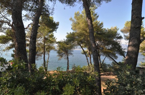 Slatine Apartment | Two bedroom apartment near beach Slatine, Čiovo (A-12491-b)