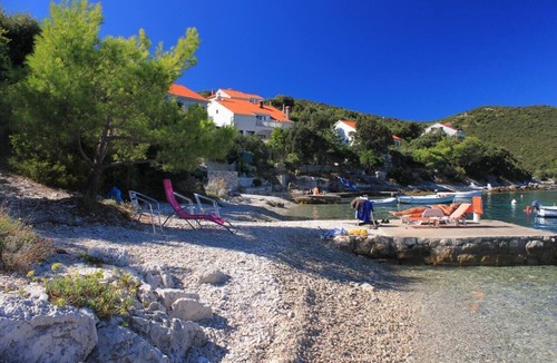 Zrnovo Apartment | Two bedroom apartment near beach Tri Žala, Korčula (A-4432-a)