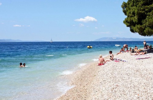 Zivogosce Apartment | Two bedroom apartment near beach Živogošće - Porat, Makarska (A-13853-b)