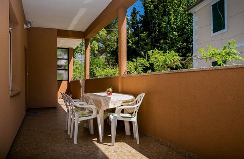 Seline Apartment | Two bedroom apartment near beach Seline, Paklenica (A-13295-a)