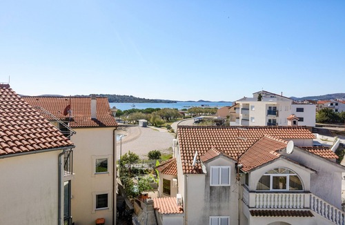 Srima Apartment | Two bedroom apartment near beach Srima - Vodice, Vodice (A-24956-c)
