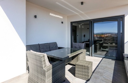 Srima Apartment | Two bedroom apartment near beach Srima - Vodice, Vodice (A-24956-c)