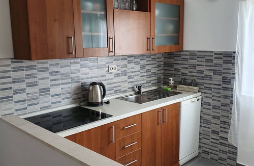 Tucepi Apartment | Two bedroom apartment near beach Tučepi, Makarska (A-2699-a)
