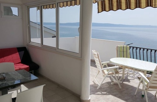 Tucepi Apartment | Two bedroom apartment near beach Tučepi, Makarska (A-2699-a)