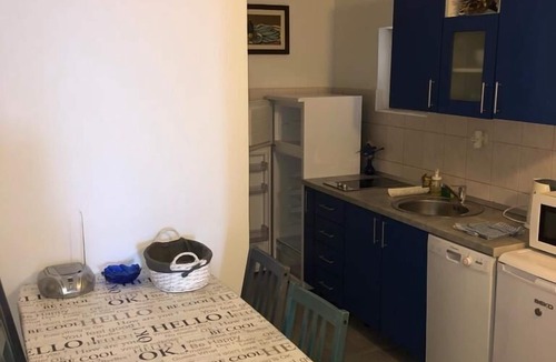 Tucepi Apartment | Two bedroom apartment near beach Tučepi, Makarska (A-2699-c)