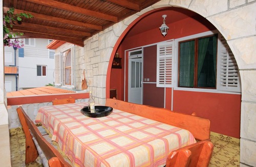 Prigradica Apartment | Two bedroom apartment near beach Prigradica, Korčula (A-9140-a)