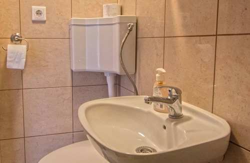 Selce Apartment | Two bedroom apartment near beach Selce, Crikvenica (A-14306-c)