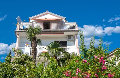 Selce Apartment | Two bedroom apartment near beach Selce, Crikvenica (A-14306-c)
