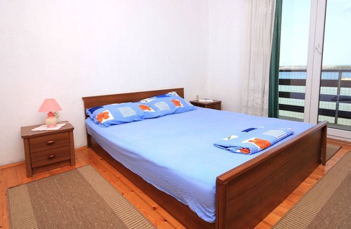 Kraj Apartment | Two bedroom apartment near beach Kraj, Pašman (A-699-b)
