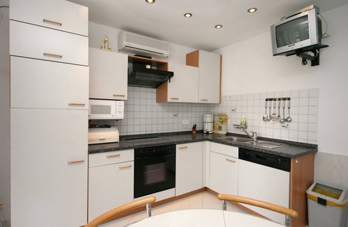 Dramalj Apartment | Two bedroom apartment with terrace Dramalj, Crikvenica (A-5534-c)