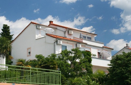 Dramalj Apartment | Two bedroom apartment with terrace Dramalj, Crikvenica (A-5534-c)