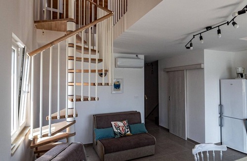 Ilovik Apartment | Two bedroom apartment with balcony and sea view Ilovik, Lošinj (A-25973-a)