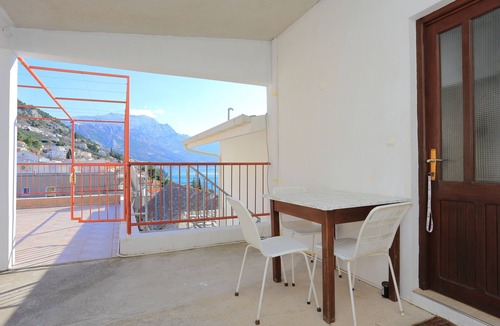 Pisak Apartment | Two bedroom apartment with terrace and sea view Pisak, Omiš (A-18141-a)