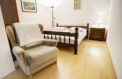 Pucisca Apartment | Two bedroom apartment with terrace Pučišća, Brač (A-754-b)