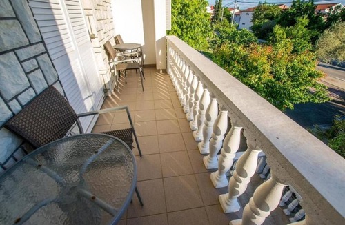 Seline Apartment | Two bedroom apartment with balcony and sea view Seline (Paklenica) (A-21208-b)