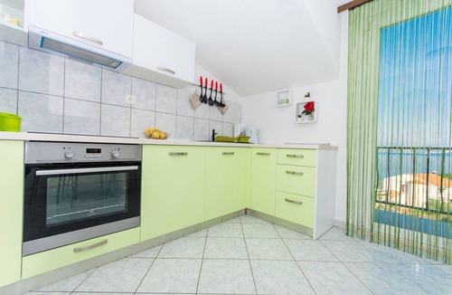 Slatine Apartment | Two bedroom apartment with terrace and sea view Slatine, Čiovo (A-1126-b)