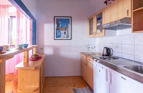 Supetar Apartment | Two bedroom apartment with terrace Supetar, Brač (A-6075-a)