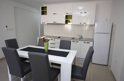 Baska Apartment | Two bedroom apartment with a swimming pool Baška, Krk (A-18733-b)