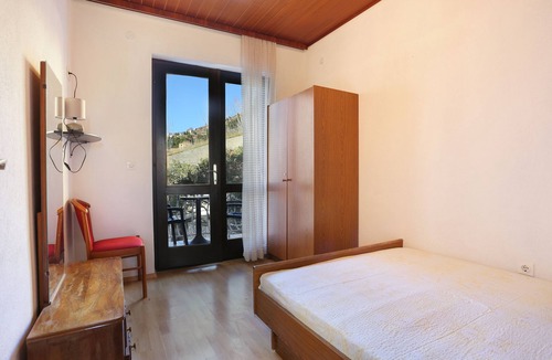 Brela Apartment | Two bedroom apartment with balcony Brela, Makarska (A-18495-c)
