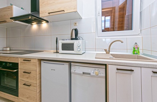 Brela Apartment | Two bedroom apartment with balcony and sea view Brela, Makarska (A-20060-a)