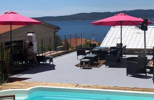 Brela Apartment | Two bedroom apartment with balcony and sea view Brela, Makarska (A-22910-b)