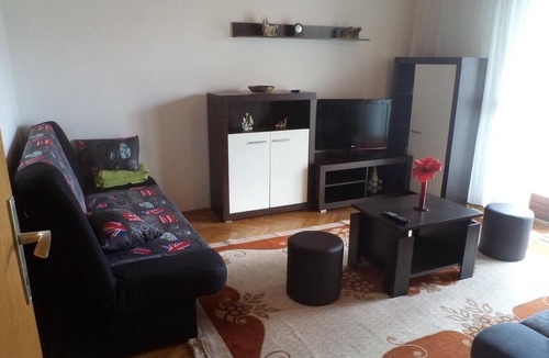Lopar Apartment | Two bedroom apartment with terrace Lopar, Rab (A-17436-c)