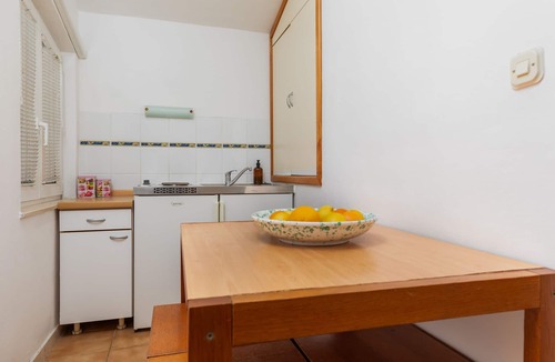Podaca Apartment | Two bedroom apartment with balcony Podaca, Makarska (A-13189-a)