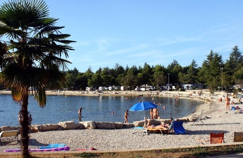 Mugeba Apartment | Two bedroom apartment with terrace and sea view Mugeba, Poreč (A-24342-b)