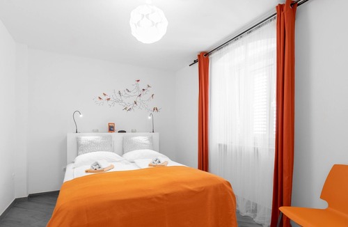 Punat Apartment | Two bedroom apartment with terrace Punat, Krk (A-20527-a)