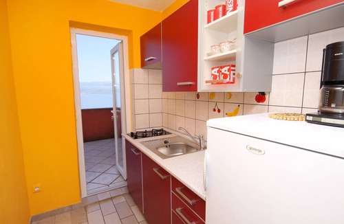 Vrbnik Apartment | Two bedroom apartment with terrace and sea view Vrbnik, Krk (A-429-a)