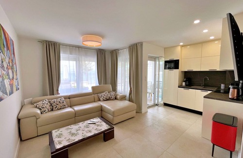 Silo Apartment | Two bedroom apartment with a swimming pool Šilo, Krk (A-21242-i)