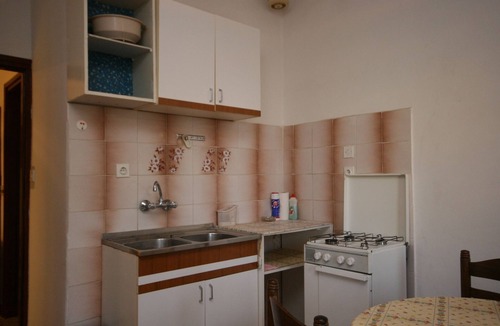 Mandre Apartment | Two bedroom apartment with terrace Mandre, Pag (A-6545-a)