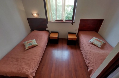 Mandre Apartment | Two bedroom apartment with terrace Mandre, Pag (A-6545-a)
