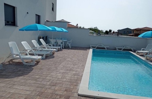 Murine Apartment | Two bedroom apartment with a swimming pool Murine (Umag) (A-27509-a)