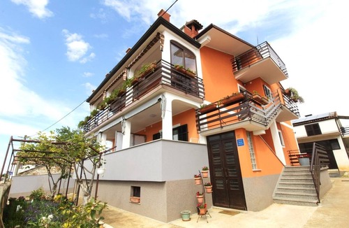 Seget Apartment | Two bedroom apartment with balcony and sea view Rožac, Umag (A-27252-a)