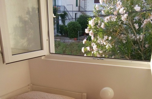 Bol Apartment | Two bedroom apartment with terrace and sea view Bol, Brač (A-8736-b)